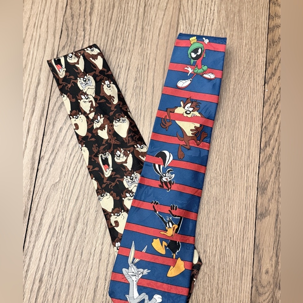 VTG Looney Tunes Mania Tie Tasmanian Devil Tie Bugs Bunny Daffy Duck Taz 1995 DK - Picture 2 of 4